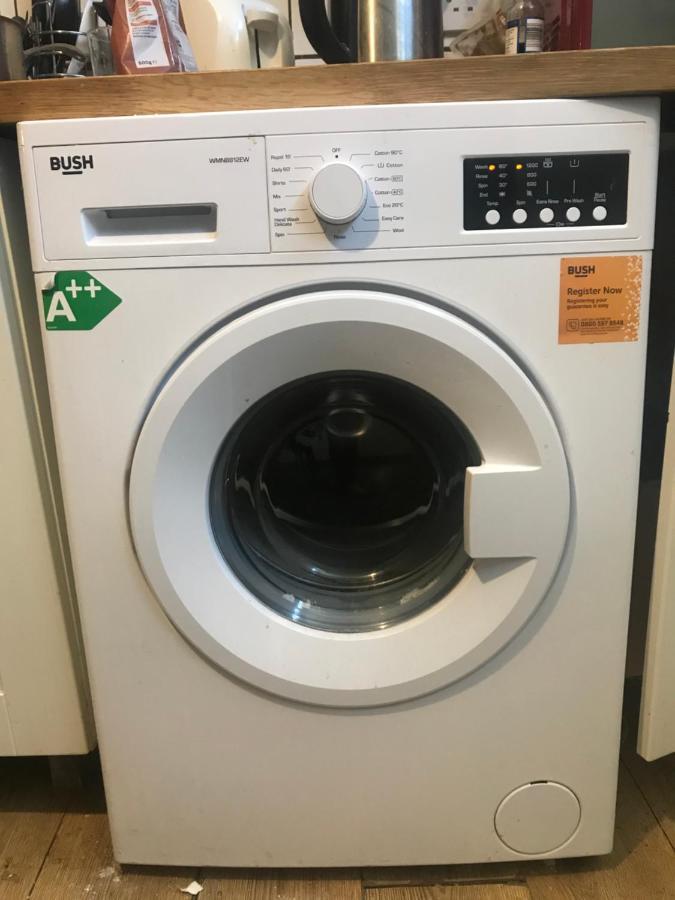 Single Bedroom With Wifi Off Bricklane 3 런던 외부 사진