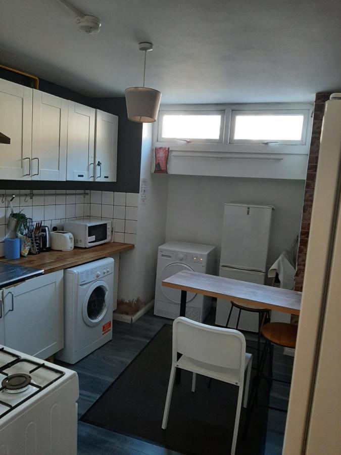 Single Bedroom With Wifi Off Bricklane 3 런던 외부 사진